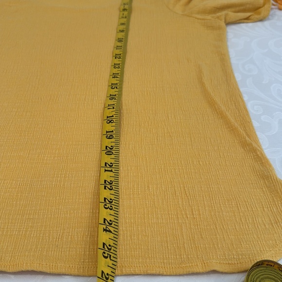 🌟3/$15🌟 Max Studio Ruched Sleeve Top. Size L. - Picture 10 of 12